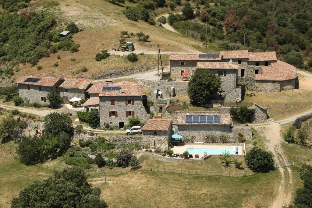 Villa Rouretord Hirondelle Gilhac-et-Bruzac Exterior foto